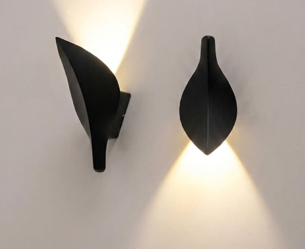 Leaf Petal Accent Wall Lamp