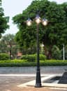 Retro European-Style 3-Head Garden Street Lamp