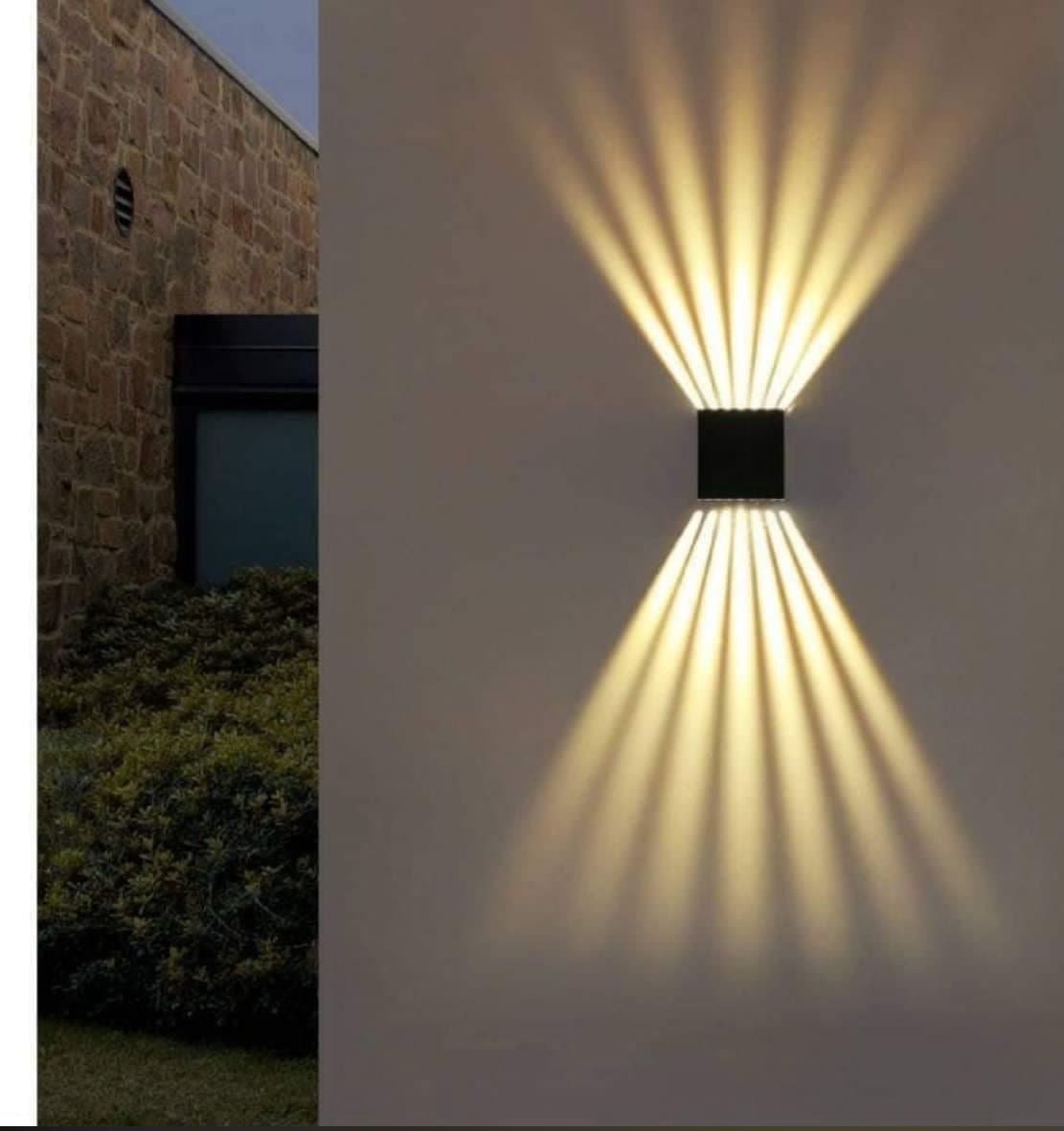 Outdoor Wall Light
